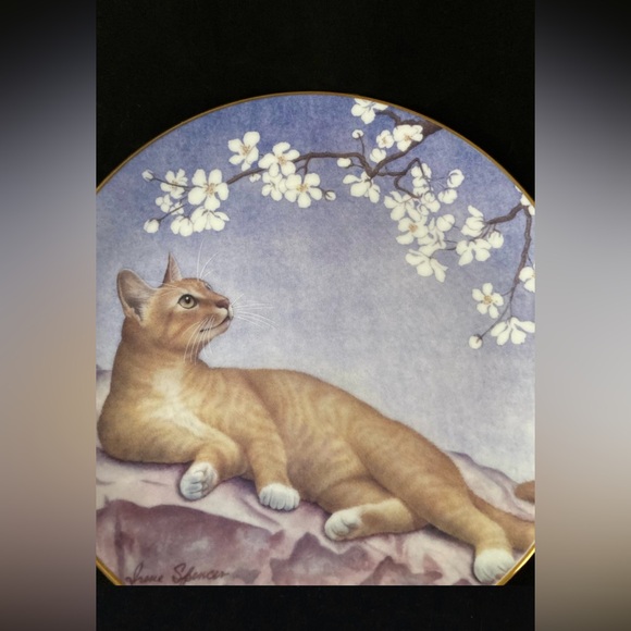 One Day In May By Irene Spencer Decorative Plate From “Cats & Flowers”
#1024242 - Picture 6 of 7